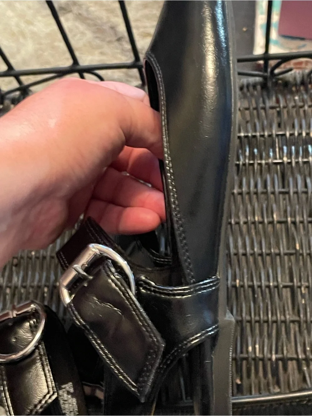 Black Ankle-Strap Ballet Flats Size 7 made by Old Navy. Super Cute